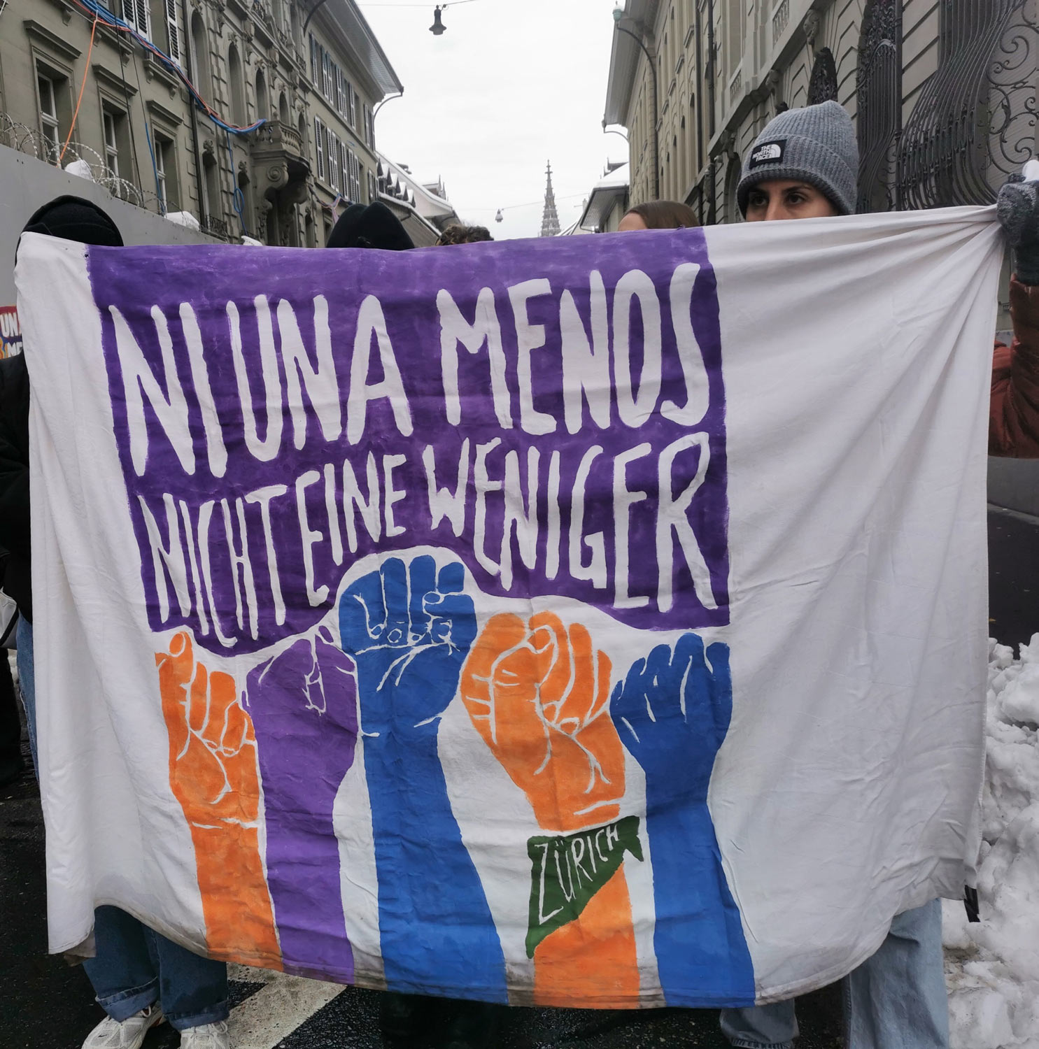 feministes manifestent a Berne contre les violences basees sur le genre 05